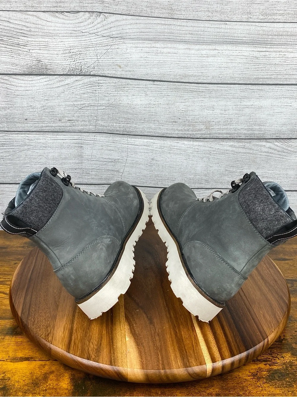 The North Face Work to Wear Lace II Waterproof Boots Grey Men’s Shoe Size 11